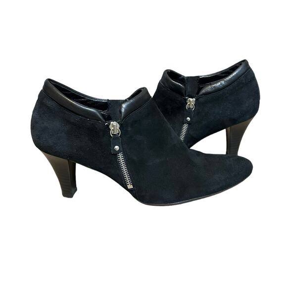 2/$25 Gabor Booties Black Suede Godiva High Cut Court Boots Heels Zipper Fall 8 - Picture 2 of 10